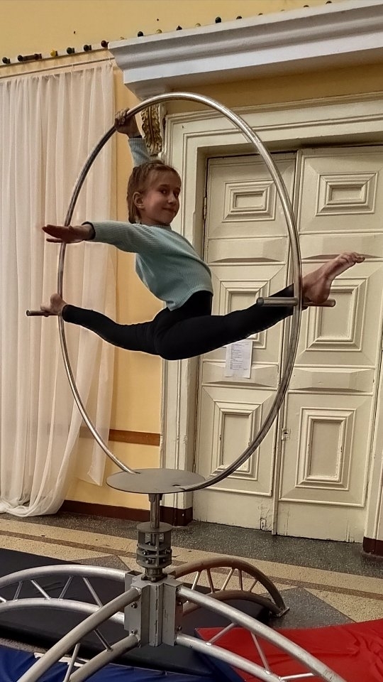 circus_studio_vselennaya_ в LOOKY. #работакипит#детки#цирк#культура#тренировка. Насыщенные рабочие б...