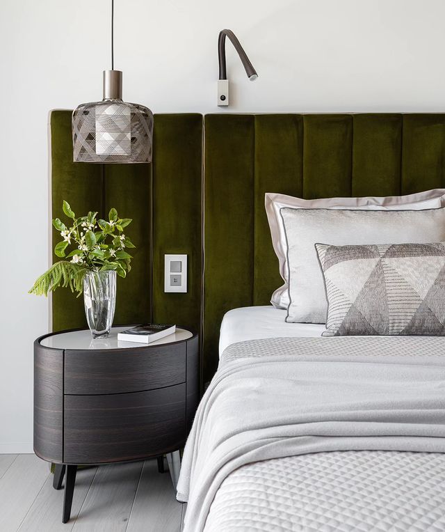 tarastas_ru в LOOKY. #tsdesign,#modernhause,#housedesign,#housebeautiful,#interiorplusdesign,#interiors,#interiormodern,#interiors,#bedroom,#bed,#bedroomdecor,#bedlinen. Детали спальни из на...