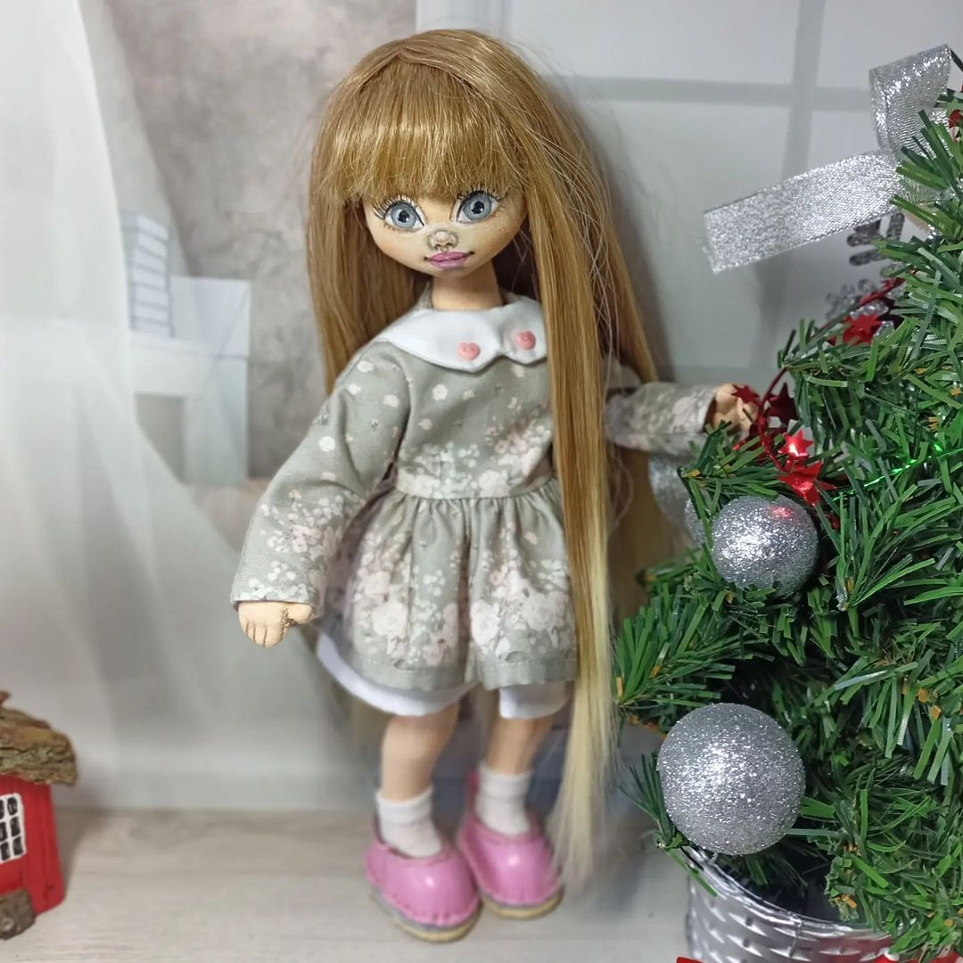 irina_gasniko в LOOKY — Маша уже написала письмо Деду Морозу 💌🎅

И ёлочку нарядила