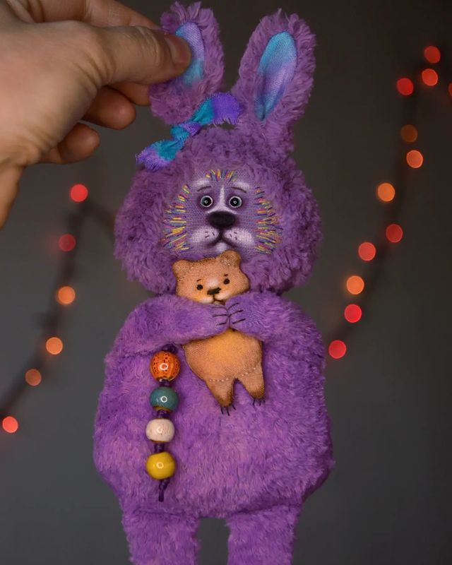 emotion_bears в LOOKY. #зайчик,#bunny,#foradoption,#handmade,#teddydoll,#artdoll,#handmadedoll,#doll,#avaliableforadoption. А я зайчика поймала!...