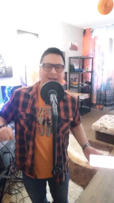 jony_trombon в LOOKY. #JONYTROMBON,#ДЖОНИТРОМБОН,#JONY,#ДЖОНИ,#голос,#voice,#певец,#singer,#АвторскаяПесня,#АвторскаяМузыка,#Тrombon,#Тромбон. #JONYTROMBON #ДЖОНИТ...