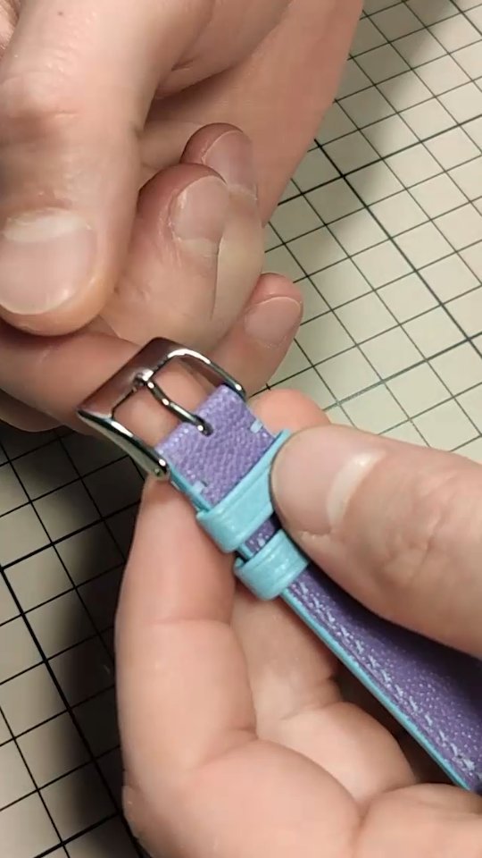 voronin_atelier в LOOKY. #voroninatelier,#leatherwatchstraps,#watchstrapleather,#applewatchstraps,#часовойремешок,#ремешокapplewatch,#изделияизкожиомск,#длячасов,#bespokewatchstrap,#bespokeleather,#тяжелыйлюкс,#премиумкласс,#ремешокдлячасов. Установка фурнитуры ...