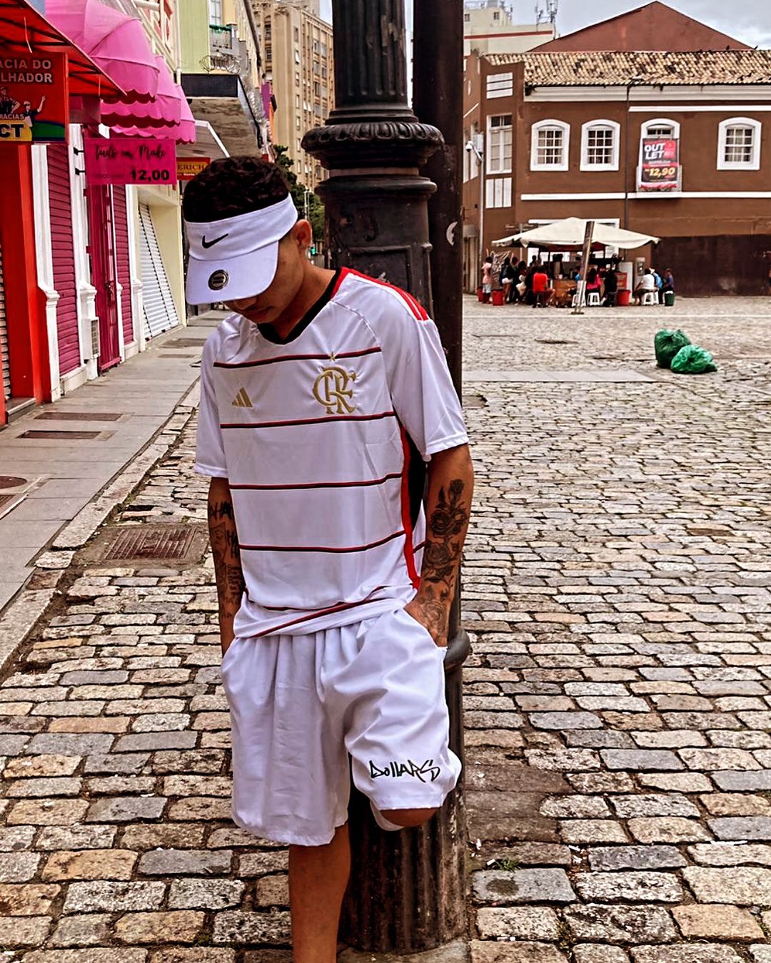 Eu decidi viver, nao agradar.🤙🏽🥋