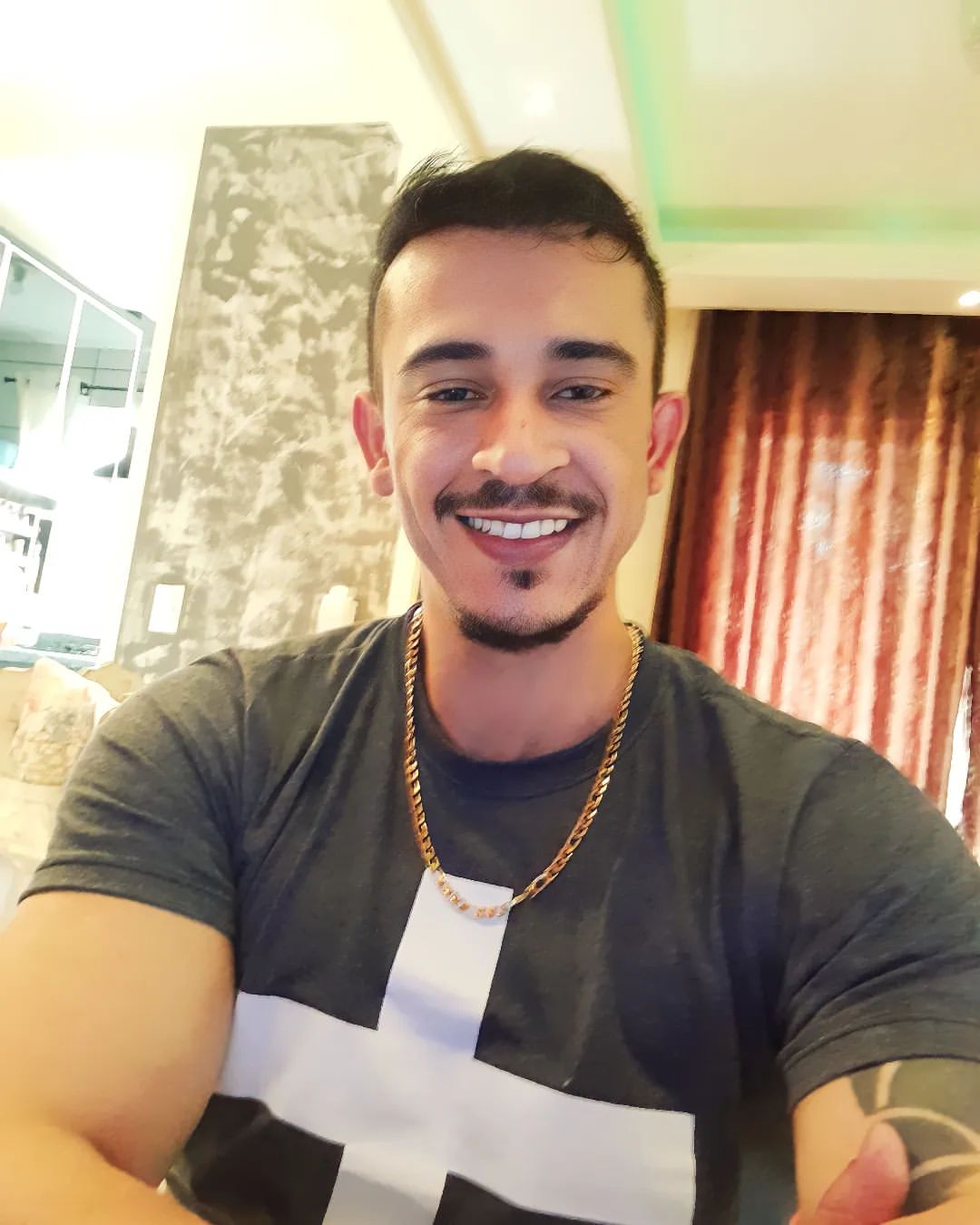 julianotmoreira в LOOKY — Deus, a gratidão transborda do meu coração ao reconhecer as 