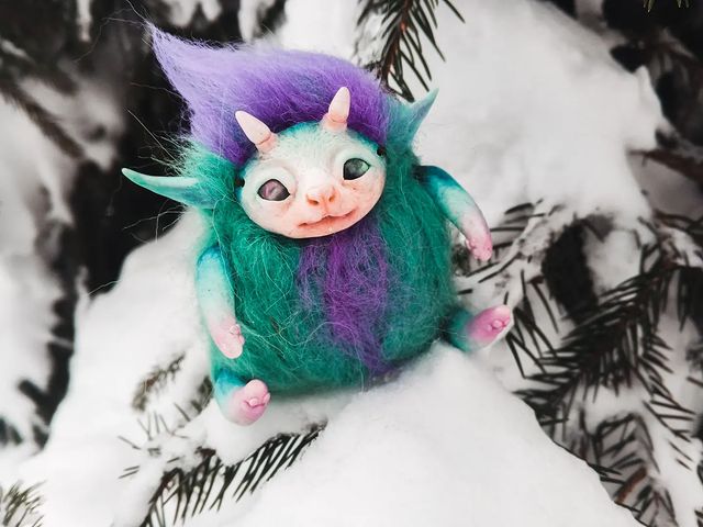 oleg_lll_ in LOOKY. #hendmade,#hendmadetoys,#polimerclay,#toyart,#polimerclayart,#art,#artist,#hendmadedecor,#gift,#presente,#christmas,#christmaspresents. Вот такой тролль пол...