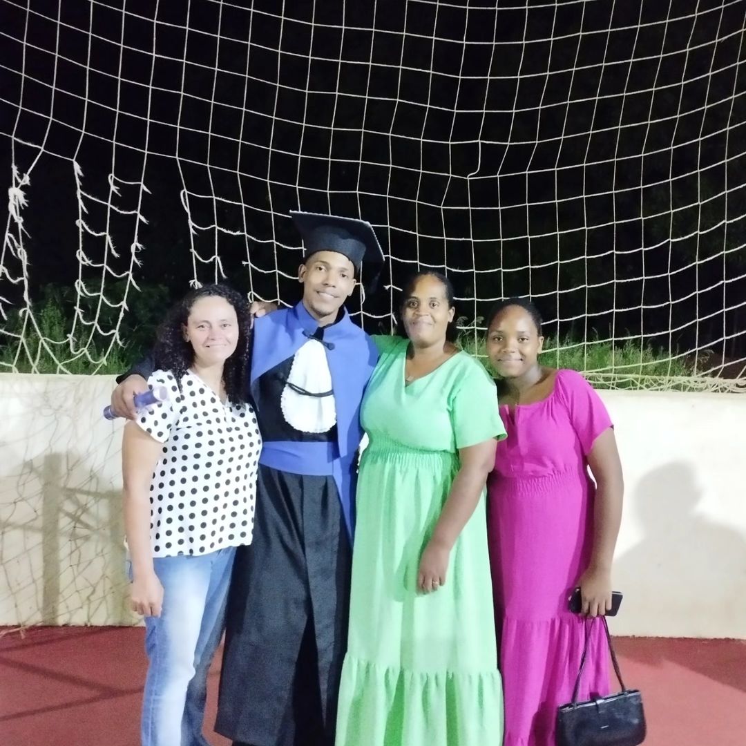 Uma das fases mais difíceis e incríveis da minha vida com as pessoas que admiro e tenho maior consideração e carinho.. obrigado por tudo e por sempre estar comigo espero encontras vcs em outros lugares nas vida pessoal e profissional. Obrigado pelo carinho e pela confiança de que eu pudesse ser melhor a cada dia.❤️💯💥
