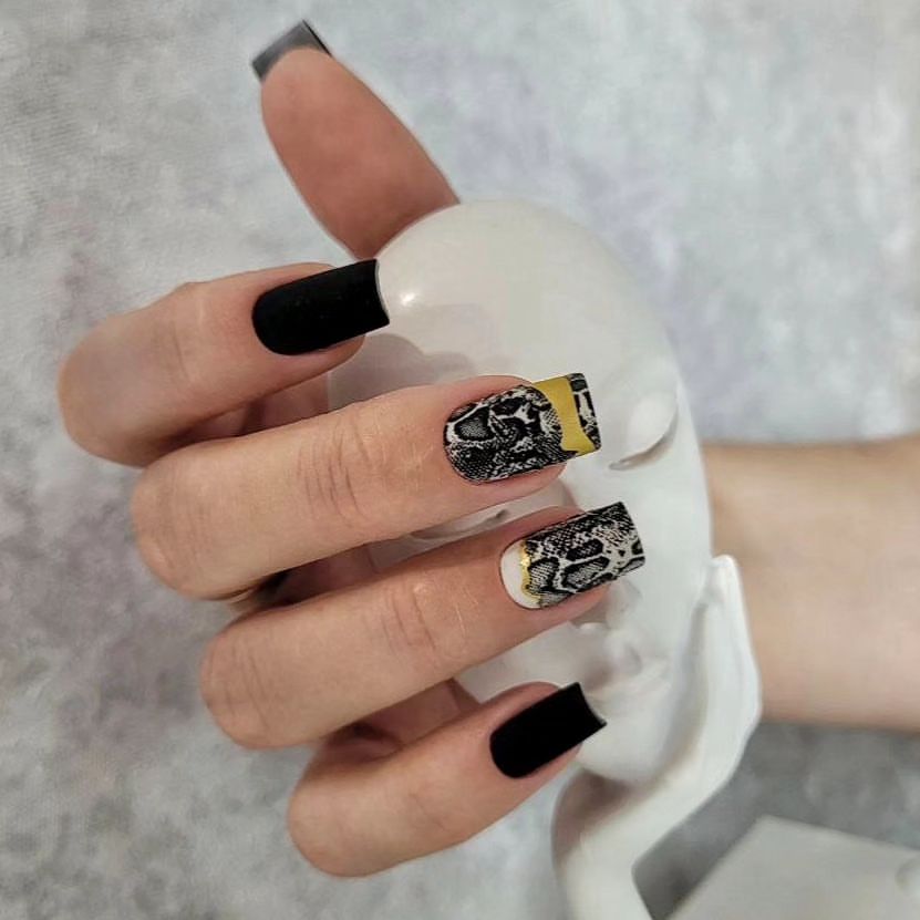 nika_nails2722 в LOOKY — Дизайн от @yes_slider🖤🤍

 @bog_prostit69 как и обещала , д