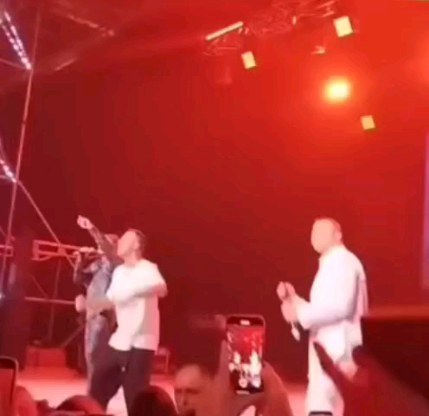 Андрей в LOOKY. . null