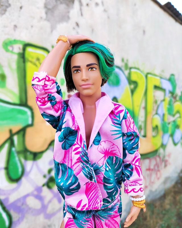 mellowrys в LOOKY. #barbie,#fashionistas,#архив,#зеленый,#green,#граффити,#барби. В Крыму тепло и прия...