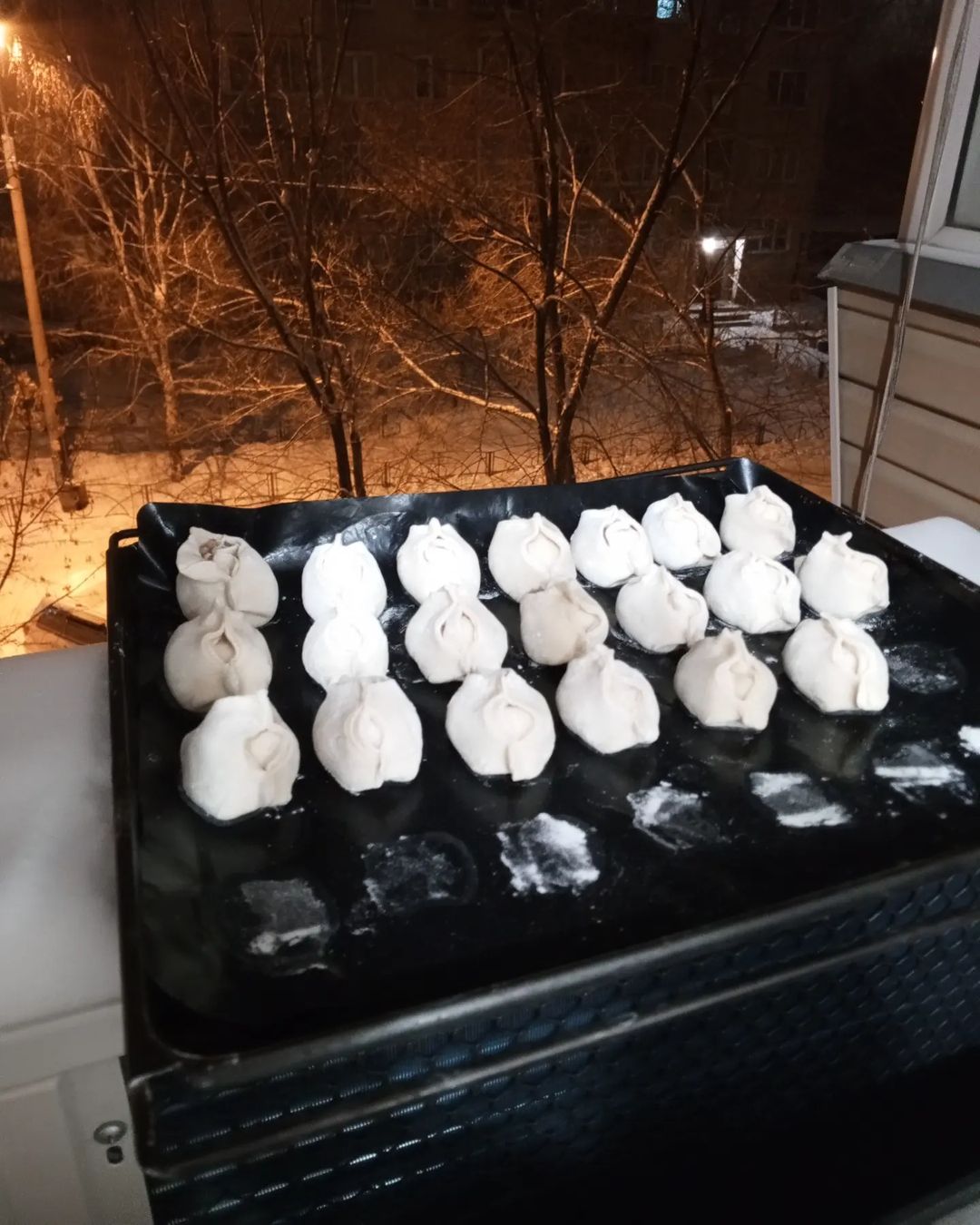 Вот для чего нужен кондиционер зимой 🤣 замораживать на нём очень удобно 🤣🤣🤣 #могуумеюпрактикую #растипопа