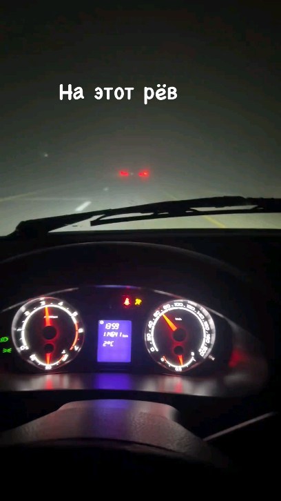 _status_live_ в LOOKY. . У кого также рычит?