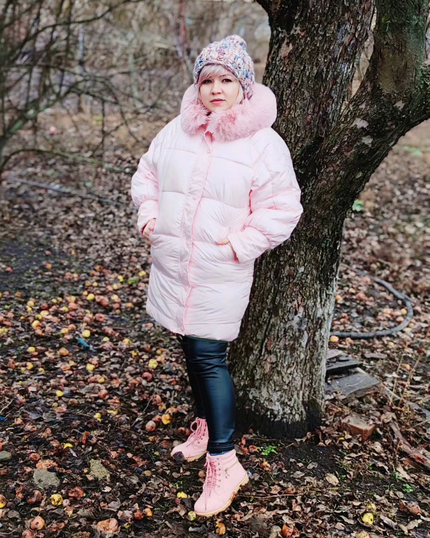 zefirochka_9 в LOOKY. #alieхрress,#alieхрressblogger,#массажер,#массажшеи,#zefirochka_9,#blondy,#blondie,#стиль,#красота,#пышкапозинг,#мода,#girls,#girl,#pink,#style,#moda,#honor20pro,#honor,#reviewnеw,#marykay,#mk,#розовыйменяетмир,#позинг,#nеwроst,#джинсы,#зима,#тепло,#black. Жемчужно-розовая зим...