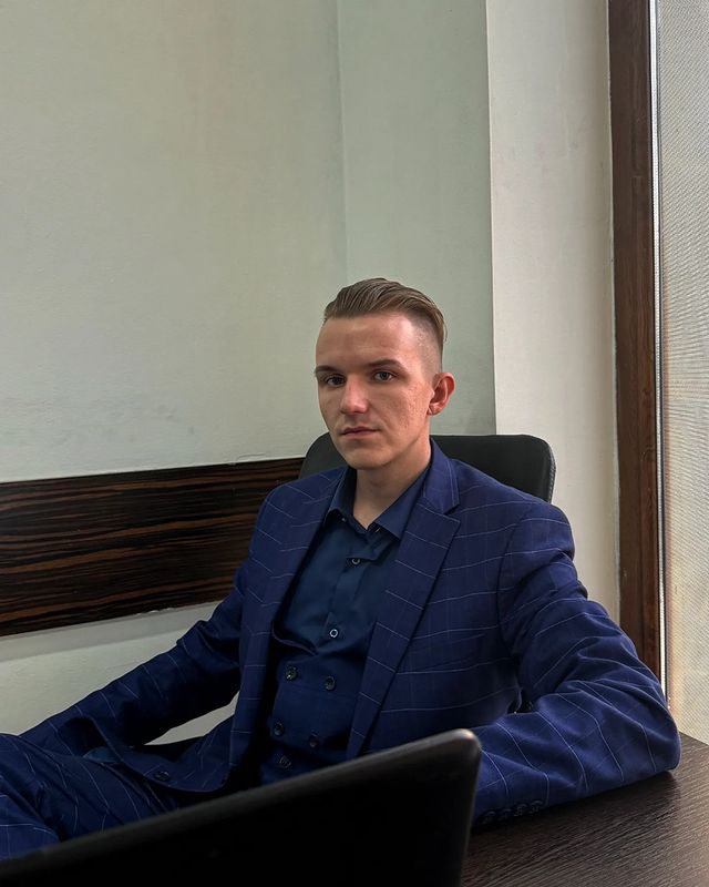 _drugdilla в LOOKY. . Свободный новый год?...