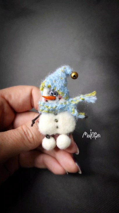 maurra_craft в LOOKY. #брошь,#снеговичок. #брошь #снеговичок М...