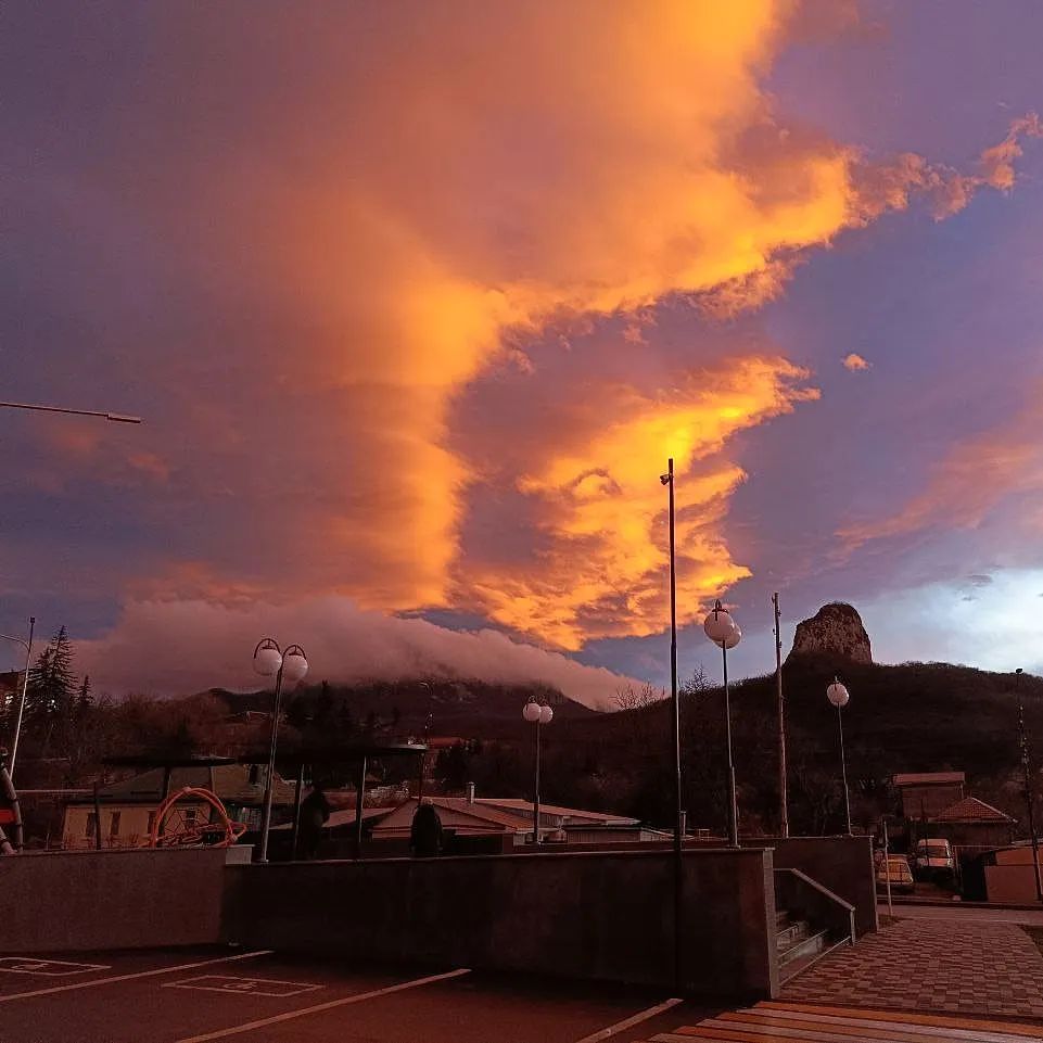 alla_foma2 in LOOKY. #zheleznovodsk,#sunrise,#sunset,#sky. Закат. 
#железноводс...