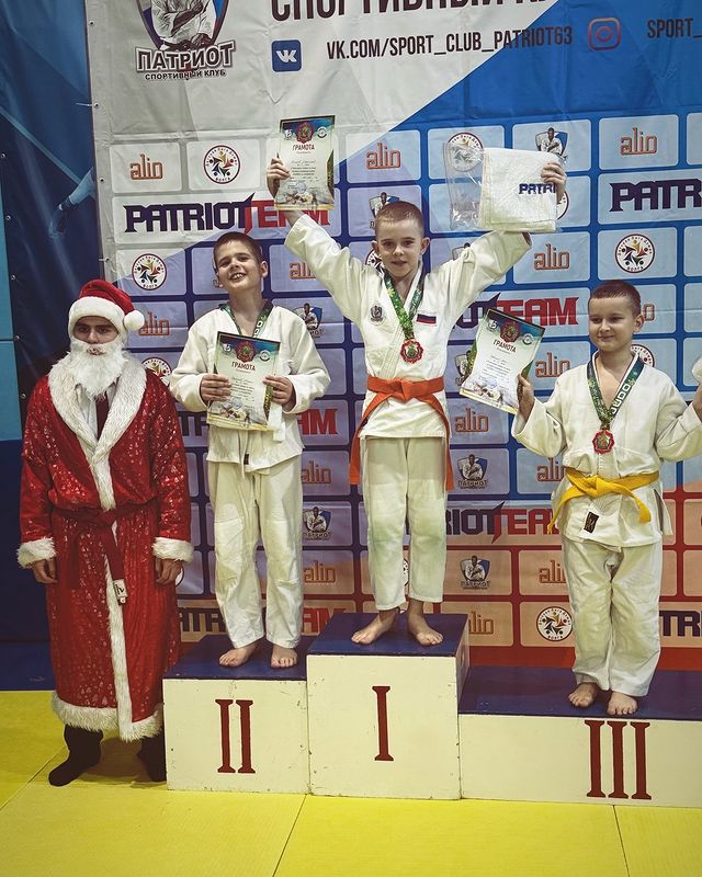 mrs_tiiii в LOOKY. #патриот,#judo,#nine_year_old_boy🤩,#MrT😎,#love_u_to_the_moon_and_back💞,#важнейшаячастьмоейжизни⚡️,#bestofthebestofthebest👋🏻,#люблюнемогу,#любовная_любовь💕,#little_man😎,#my❤️,#my_universe😻😻😻,#my_son_is_my_sun☀️,#время_остановись⌛✋🏼. Новогодний турнир. �...