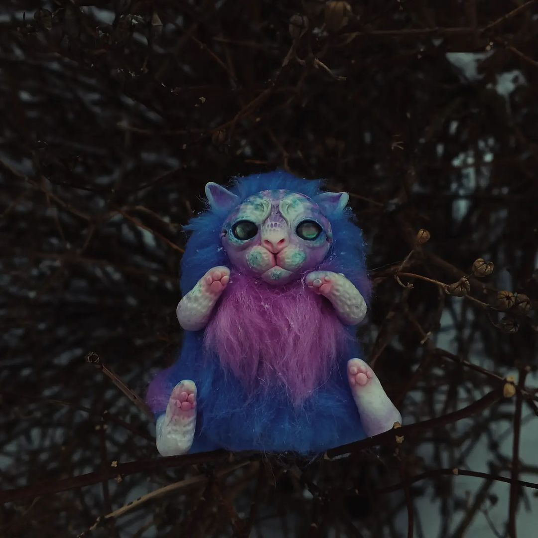Вот еще одно чудо которое было сделано на заказ, снежный кот💙 Ребята если ещё не нашли подарок для близких то смело обращайтесь! #art #artist #hendmade #hendmadedecor #hendmadetoys #toyart #toy #present #christmas #cat #cattoy #bryansk #masterartist #polimerclayart #polimerclay