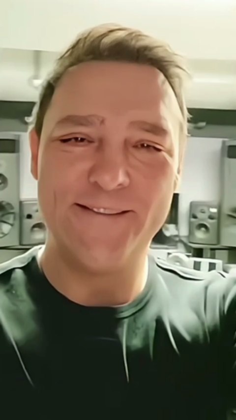 stars_touch в LOOKY. #yuriyshatunov,#yuriyshatunovrip,#юрийшатуновдискотека80х,#юрашатунов,#юрийшатуновпрощай,#юрийшатунов,#юрочкашатунов,#юрашатунов❤️🎤👏🏻,#юрашатуновлегенда,#юркашатунов,#ласковыймай,#шатуновюрий,#шатуновюрочка,#шатуновюра,#шатунов,#память,#светлаяпамять,#вечнаяпамять,#спраздником,#счастливогорождества,#счастливогорождестваиновогогода,#merrychristmas,#happyholidays. 🎉🎉 С Наступающими ...