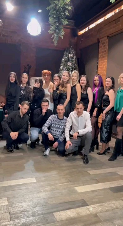Елена Кораблина в LOOKY. . С наступающим новым ...