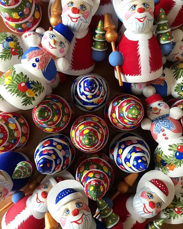 rus__art в LOOKY. #зима#скороновыйгод#россия#мояроссия#готовимсякновомугоду#елка#зимушказима#снеговик#дедмороз#новогоднеенастроение#настроение#настроениедня#елочныеигрушки#новогодниеигрушки#новогодниеподарки#русскийсувенир#сделановроссии#декабрь#снаступающим#новыйгод#новогоднее#праздниккнамприходит#новыйгодкнаммчится#лобня#наряжаемелку#зимняясказка#волшебство#волшебно#волшебнаязима#завтрановыйгод. Всё!!
Немного устала...
