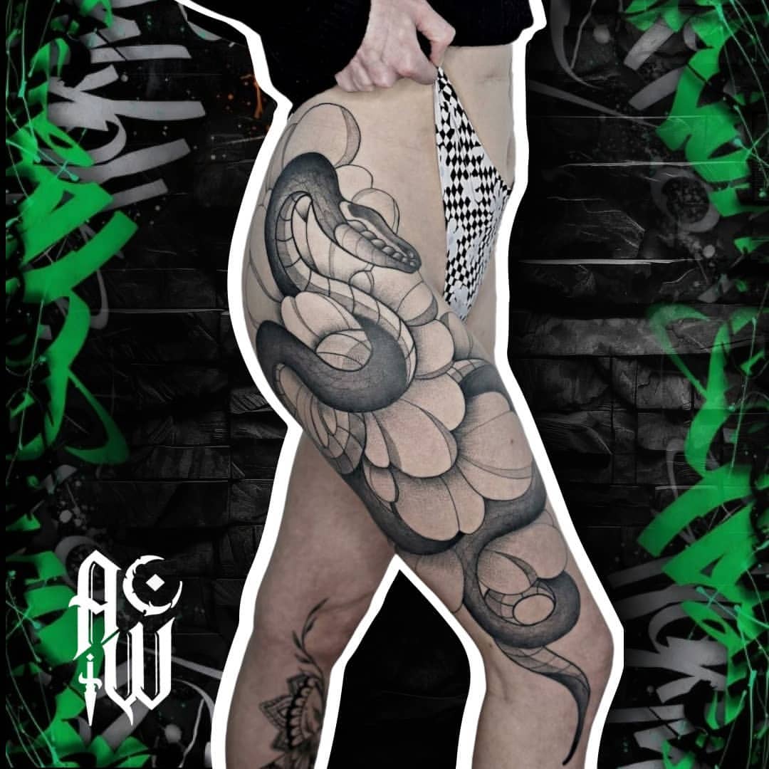 amberwest_tattoo в LOOKY — -Paзpабoтка индивидуaльнoгo эcкизa. 
-Oднopaзовыe расxoдные 