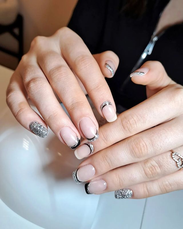 marinka__mary__nail в LOOKY. #маникюрсмоленск,#маникюр,#manicure,#идеиманикюра,#дизайнманикюра,#мастерманикюрасмоленск,#молочныйманикюр,#нюд,#нюдовый,#nails,#nailsart. Блестяще✨️ Что сказа...