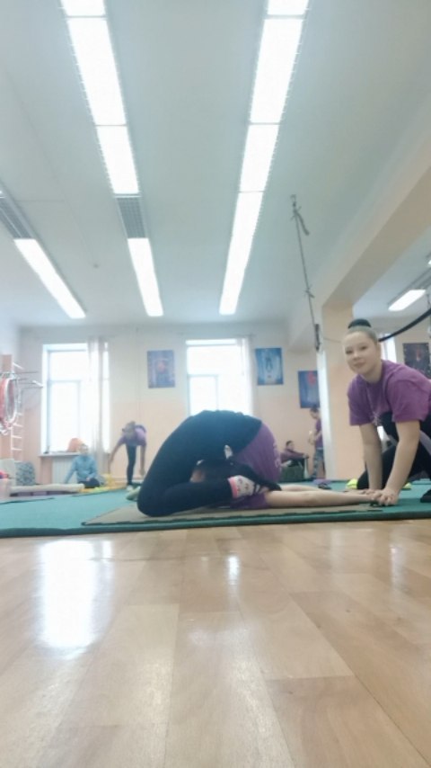 mir.acrobat в LOOKY. . null