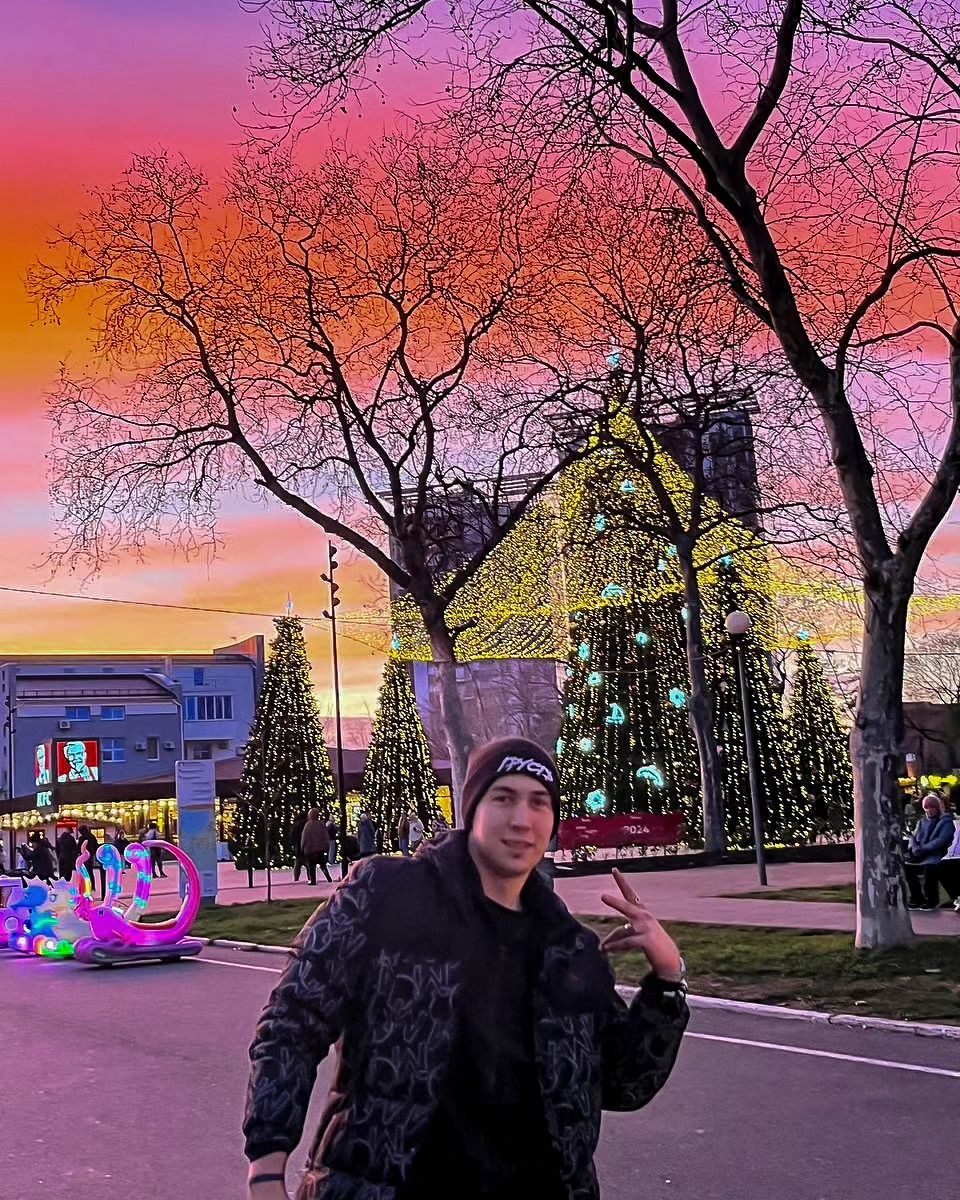 #анапа #гуляем #прогулка #закат #город #осень #свет #sunset #anapa #wekeend #walk #cute #autumn #newyear #lihgt