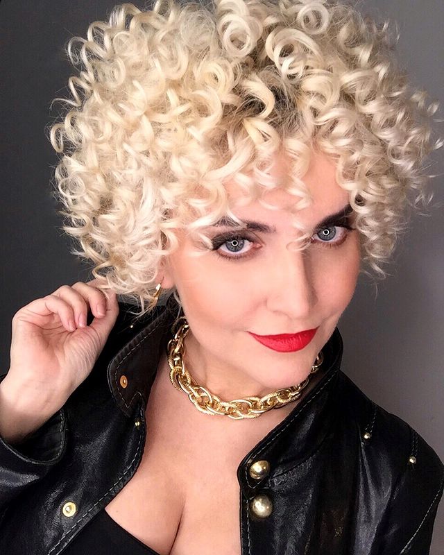 besenok_irina в LOOKY. #мне53#45бабаягодкаопять#зеленоград#днюха#деньрождения#кудри#деньрожденья. 53🎂 ⠀ 

Что-то с па...