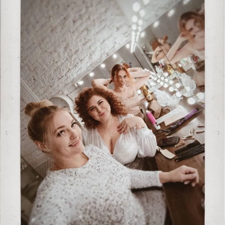 Мы так редко видимся, но стоит нам собраться вместе и...😈
Бесконечно ❤️🫶🎄💃🎄💃🎄💃🎄

#подружани#новогоднеенастроение#подготовкакновомугоду#встречаем2024год#💃🎄