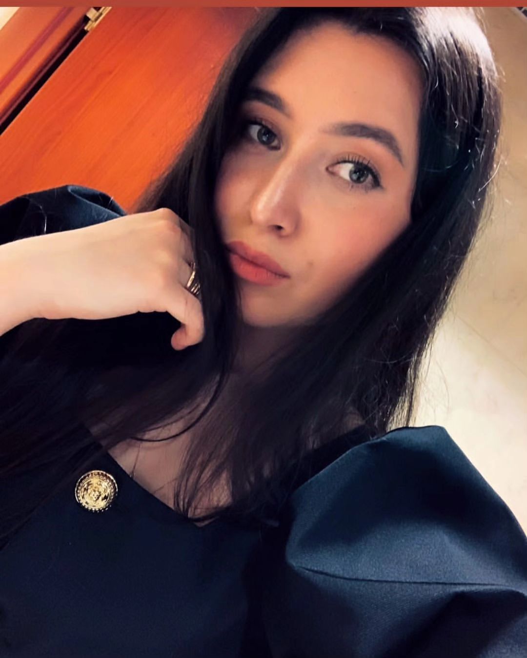 Алиюшенька ❤️ красотка, наша поздравляю тебя с наступающим новым годом тебя желаю - счастья
здоровья успехов в работе всего самого наилучшего пусть все мечты сбываются 😊🌸
Сторис было сделано; 29 декабря 2020 года🤗✨
#улыбайся #няшка😍 #новыйгод2024🎄🎅 #умоегокумираестьмашина #учительанглийского #красныйдиплом10июля2019 #кумирАлиюшаИльдусовна #казанскийприволжскийфедеральныйуниверситет #красныйдиплом🎓