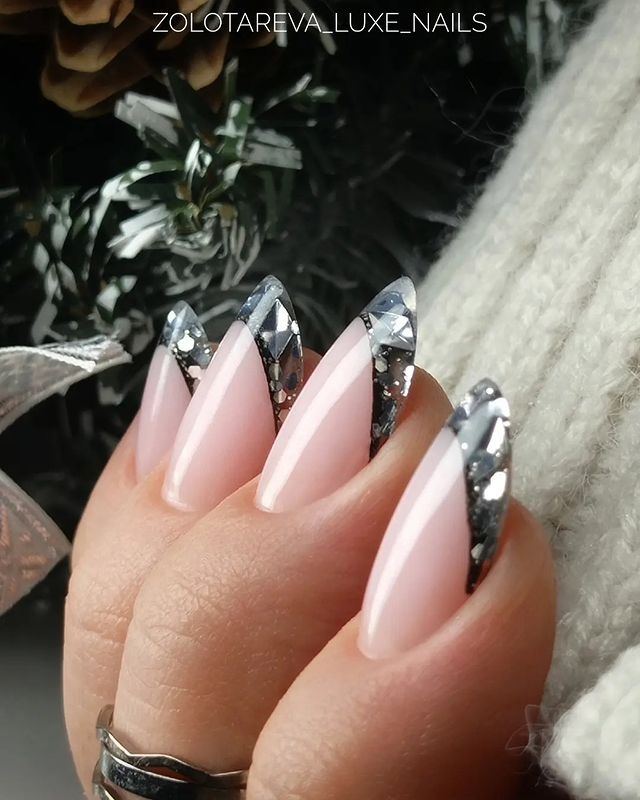 zolotareva_luxe_nails в LOOKY. #выкладнойфренчелец,#френч,#маникюрелец. Если очень хочется В...