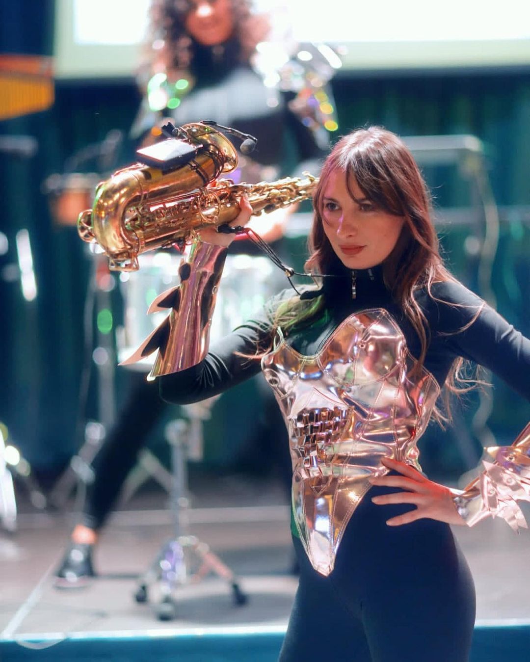kristina_tis_sax_player в LOOKY — фото 3
