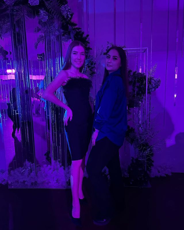 kaiff73 в LOOKY. . Корпоратив🎄