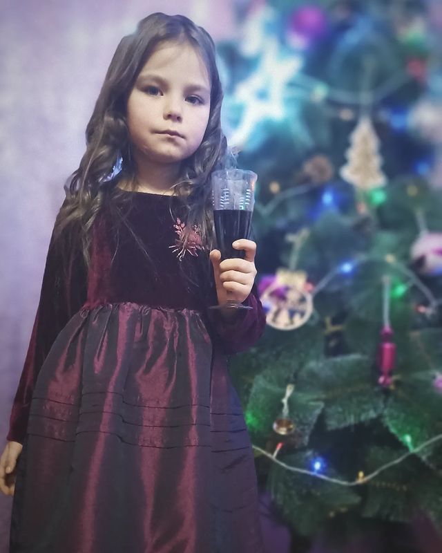 kseniya_vykhodtseva_ в LOOKY. . С новым 2024 годом!