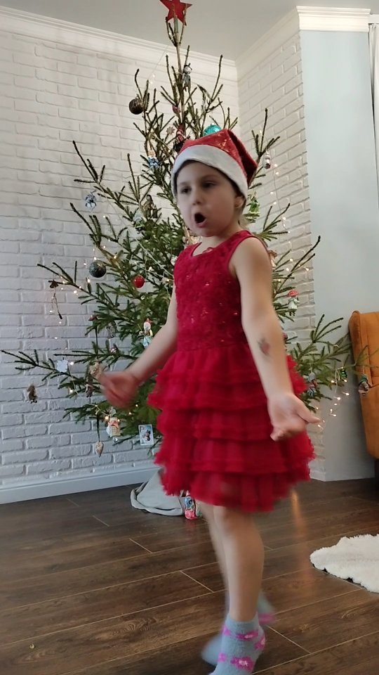 mamatekilala in LOOKY. . С наступающим, драго...