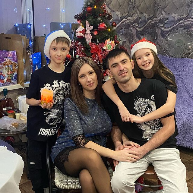 mama073 в LOOKY. . С новым 2024 годом !...