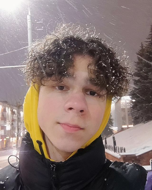 glqnxxk в LOOKY. . 🙂
