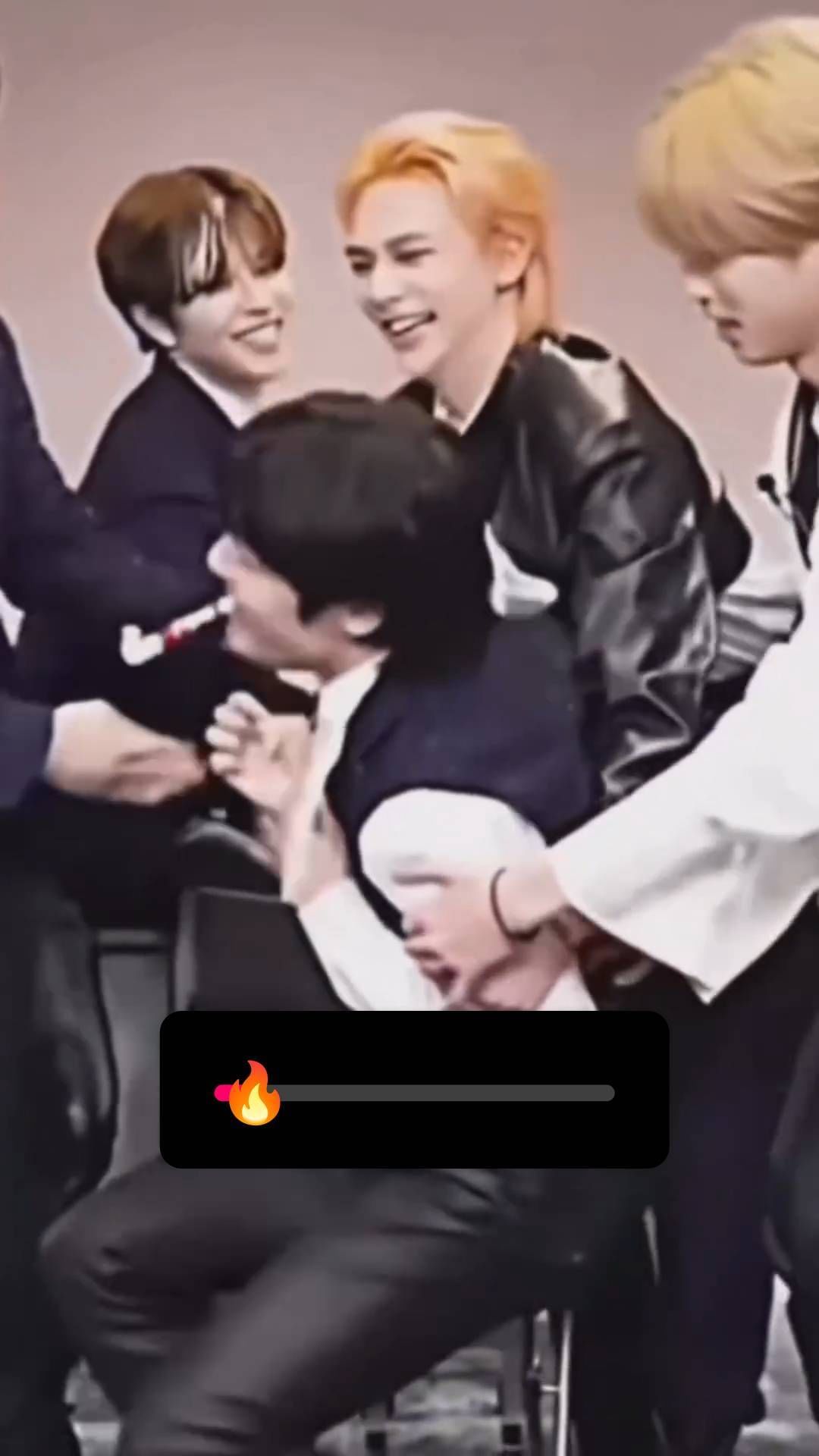 kaloidkksposu in LOOKY. #straykids,#стрейкидс. Stray Kids #straykid...