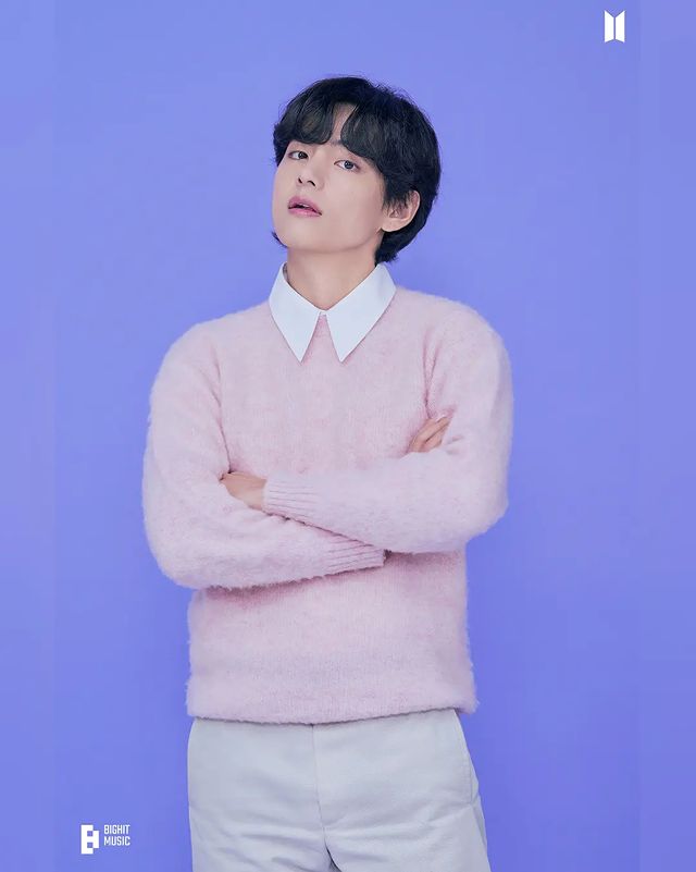_life_goes_on_with_bts_ в LOOKY. #방탄소년단,#bts,#btsarmy,#bighitmusic,#thv,#taehyung,#taelove,#taehyung🍒,#tae,#vbts,#kimtaehyung,#kimtaehyungbts,#happybirthdaykimtaehyung,#happybirthdaytaehyung,#happytaeday,#happytaehyungday,#btsworld,#btsipurpleyou,#bangtansonyeondan,#bangtanboys,#btsforever. 💜🎂💜 2023 TAEHYUNG...
