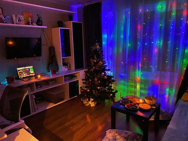 i_am_deni.s в LOOKY. #нг,#новыйгод,#елка,#встречаем,#Рождество. #нг  #новыйгод #елка...
