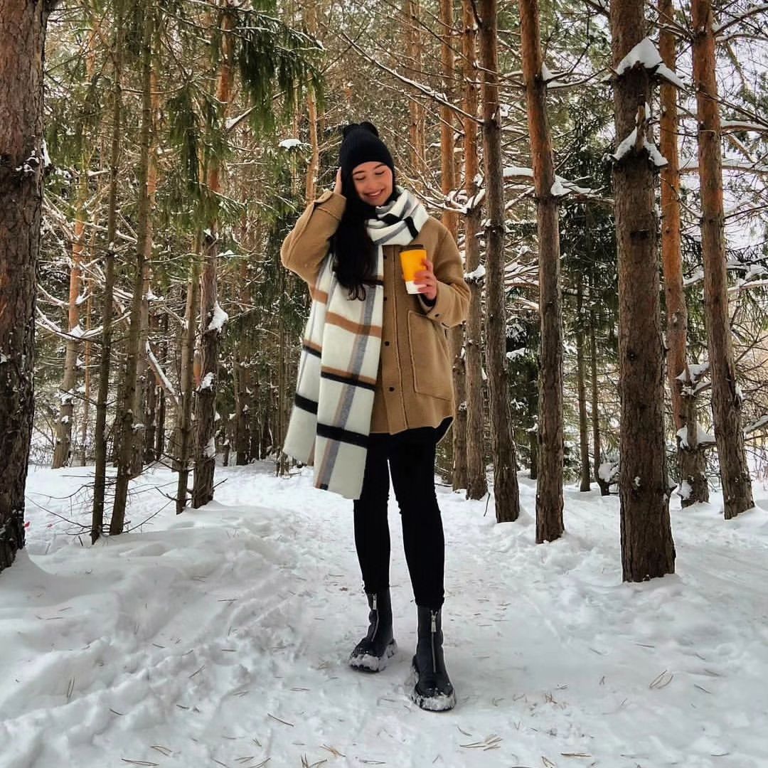 Чудеса там, где в них верят. И чем больше верят, тем чаще они случаются.✨😉
фото было сделано; 8 января 2021 года🙏🏻❤️
#улыбайся #умоегокумираестьмашина #учительанглийского #Алиюша #АлияИльдусовна #самаясамая #семьяильдусовны #кумирАлиюшаИльдусовна #красныйдиплом10июля2019 #казанскийприволжскийфедеральныйуниверситет #красныйдиплом🎓 #8января2021