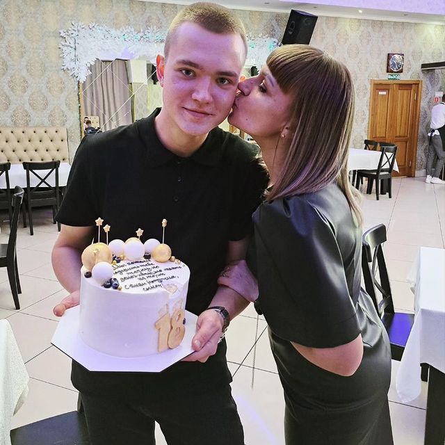 ekaterinaguzienko в LOOKY. . Подарив женщине сына...