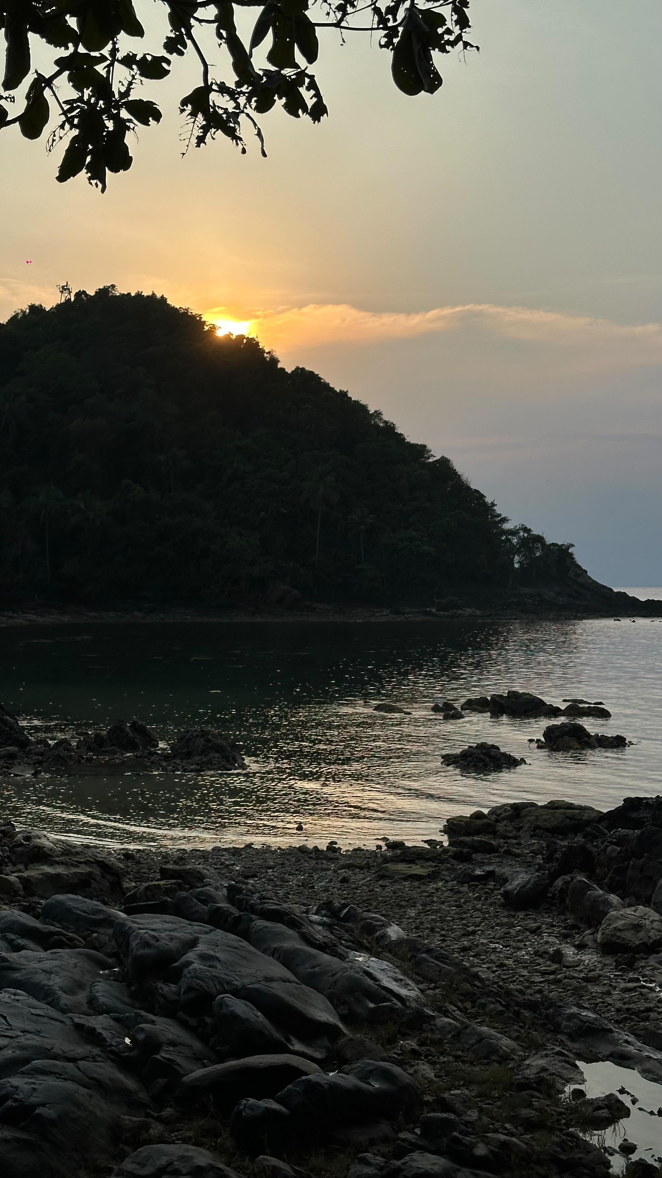 dmezrin в LOOKY. #thailand,#paradise,#fly,#fpv,#droneracing,#cinematic,#cinematicvideo,#nature,#naturelovers,#vocation,#holiday. Cool place. Beautifu...