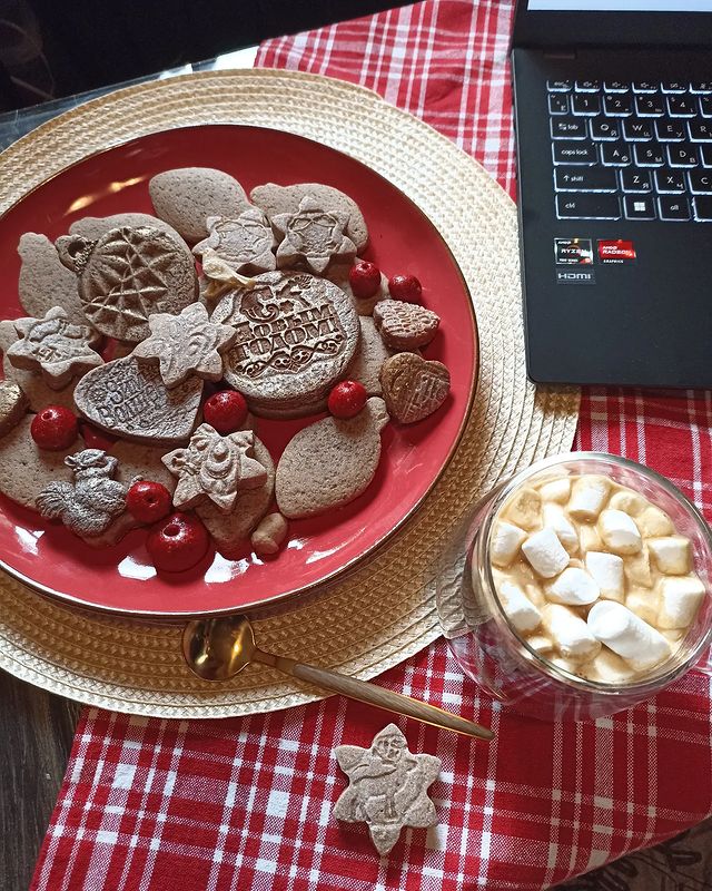 biscuit_box_ig в LOOKY. . Не знаю, зачем я это...