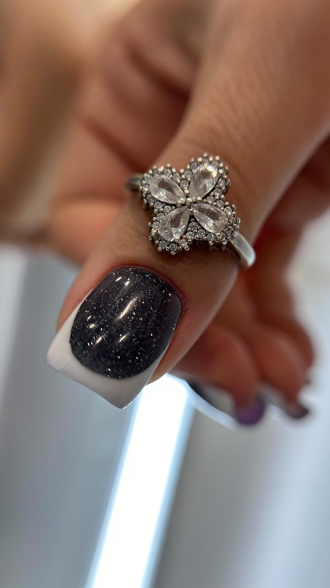 nineli_nailart в LOOKY. #ninelinailart#naildesing#frenchnails,#nailfrench,#nails#гельлакдизайн,#ногтипушкино#гельлакпушкино. #ninelinailart#naild...