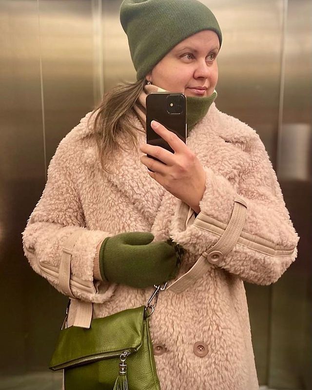 ttv_irina в LOOKY. #кашемир,#кашемировыйбактус,#комплектизкашемира,#шапкабинни,#варежки,#варежкиизкашемира,#кашемировыеварежки. Классный был экспери...