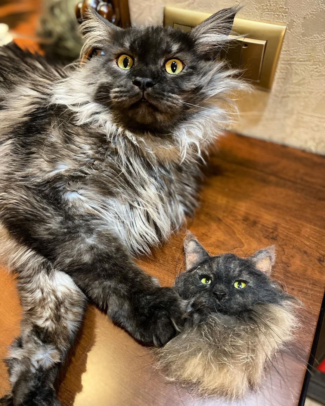 cat_bastion_coon в LOOKY — Всех с пятницей, дорогие друзья! ✊🐾
Я тут игруху нашел, но 