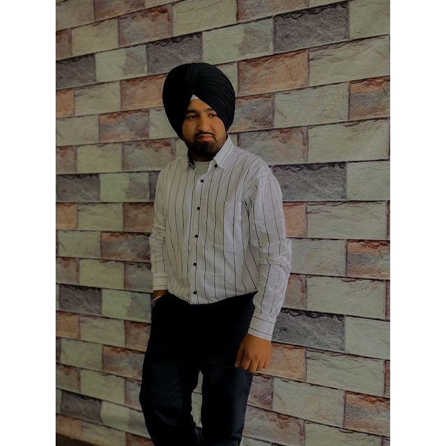 official_gurpreet.singh.12 в LOOKY. . null