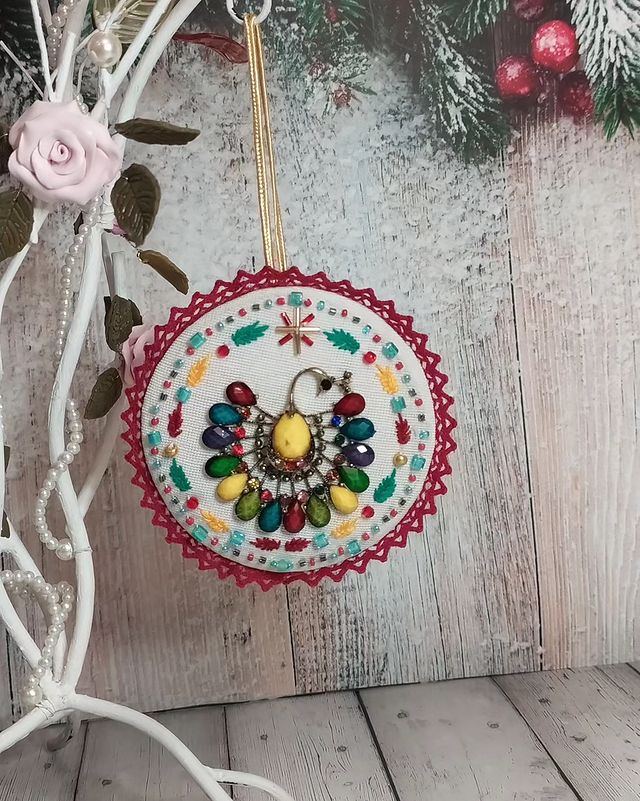 _funny_knit_ в LOOKY. #елка,#подвесканаелку,#новогоднийподарок,#новыйгод,#happynewyear,#instagood,#gift,#presente. Павлинчик Радуга. По...